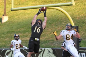 classic-xxsml_lindenwood-lions-football-touchdown-catch.jpg