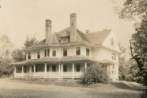 History Class Looks at Lost St. Charles in Virtual Tour
