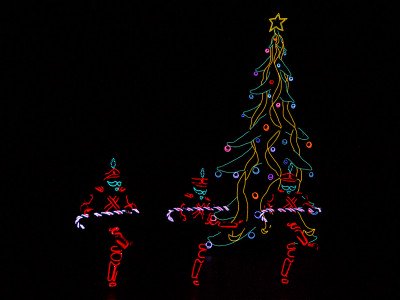 Lightwire Theater’s A Very Electric Christmas