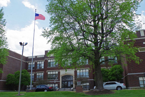 Board of Trustees Votes to Consolidate St. Charles, Belleville Undergrad Academic Programs