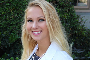 Biology Alumna Pursues Doctorate of Dental Surgery to Spread Smiles