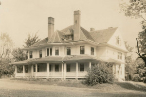 History Class Looks at Lost St. Charles in Virtual Tour