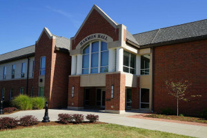 Lindenwood Business Students Manage $100,000 Portfolio