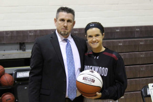 Junior Guard Brianna Mueller Becomes All-Time Leading Scorer for Lady Lynx Basketball