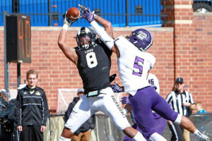 Henneman Catching Footballs and the Eyes of NFL Scouts