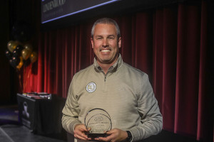 Dr. Kyle Sunderland Receives OVC Outstanding Faculty Award