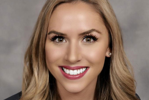 Kayla Piers Stewart Wins Young Alumni Award