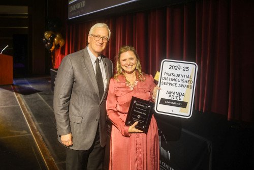 Dr. Amanda Price Receives President’s Distinguished Service Award