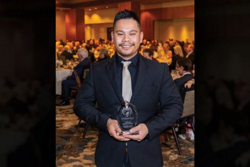 Dave Ananayo Wins Alumni Merit Award for Shaping Performance and Potential