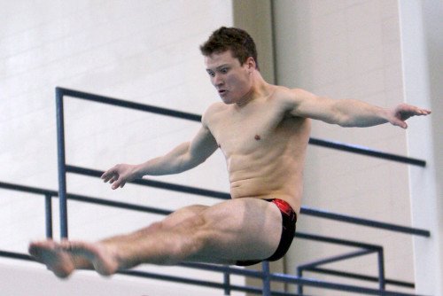 Alumnus Derik Scott Competes on NBC’s Titan Games