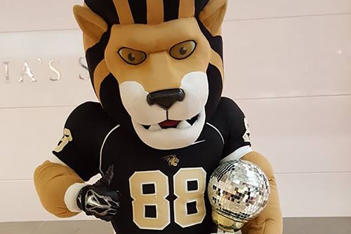 Leo the Lion Wins Second Consecutive Mascot Dance-Off, Beats Fredbird