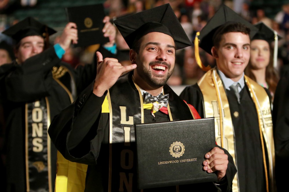 December Commencement to Graduate Students from Both System Campuses