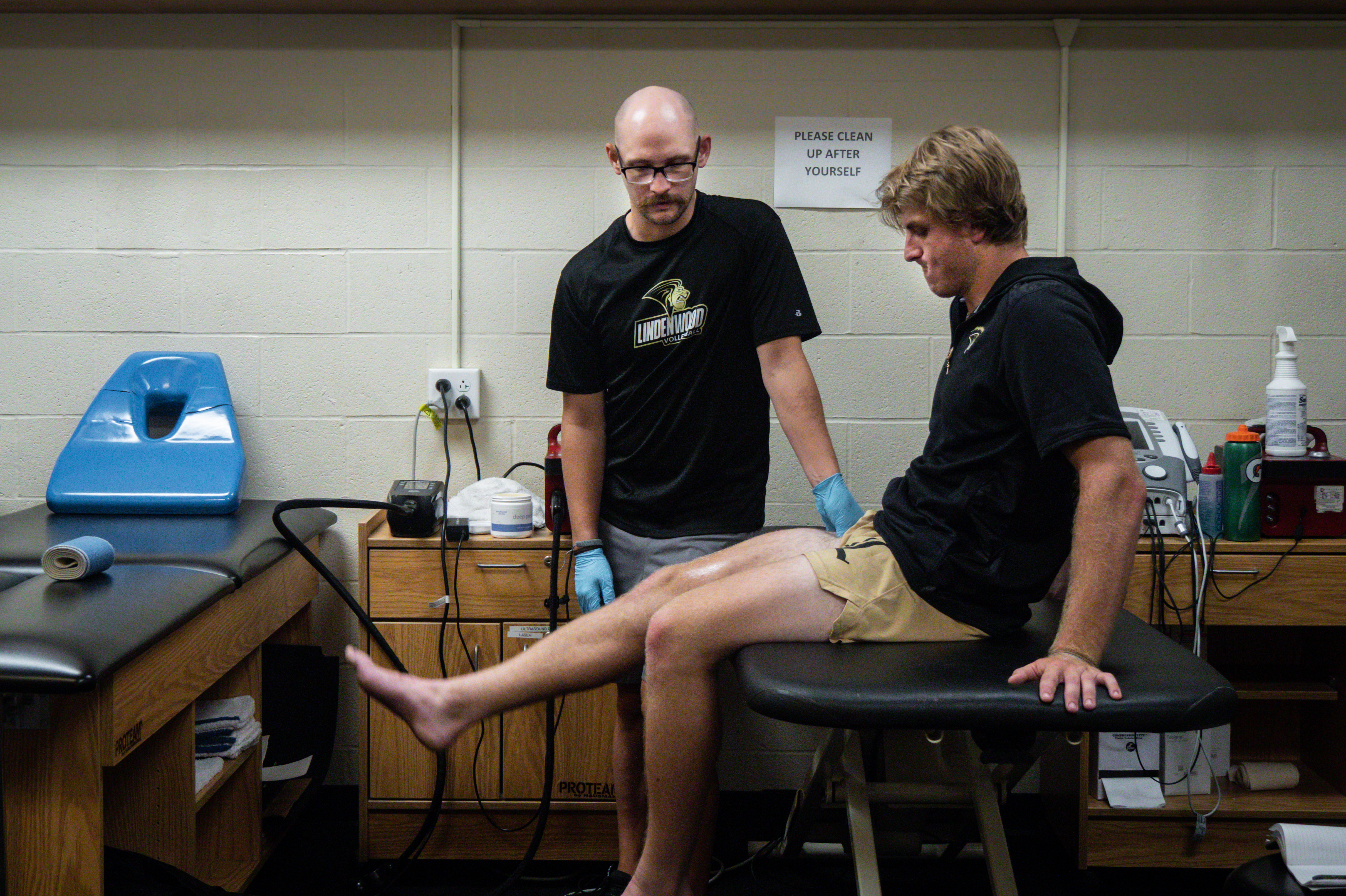 St. Louis athletic training (BS) degree program student working on-campus at Lindenwood University
