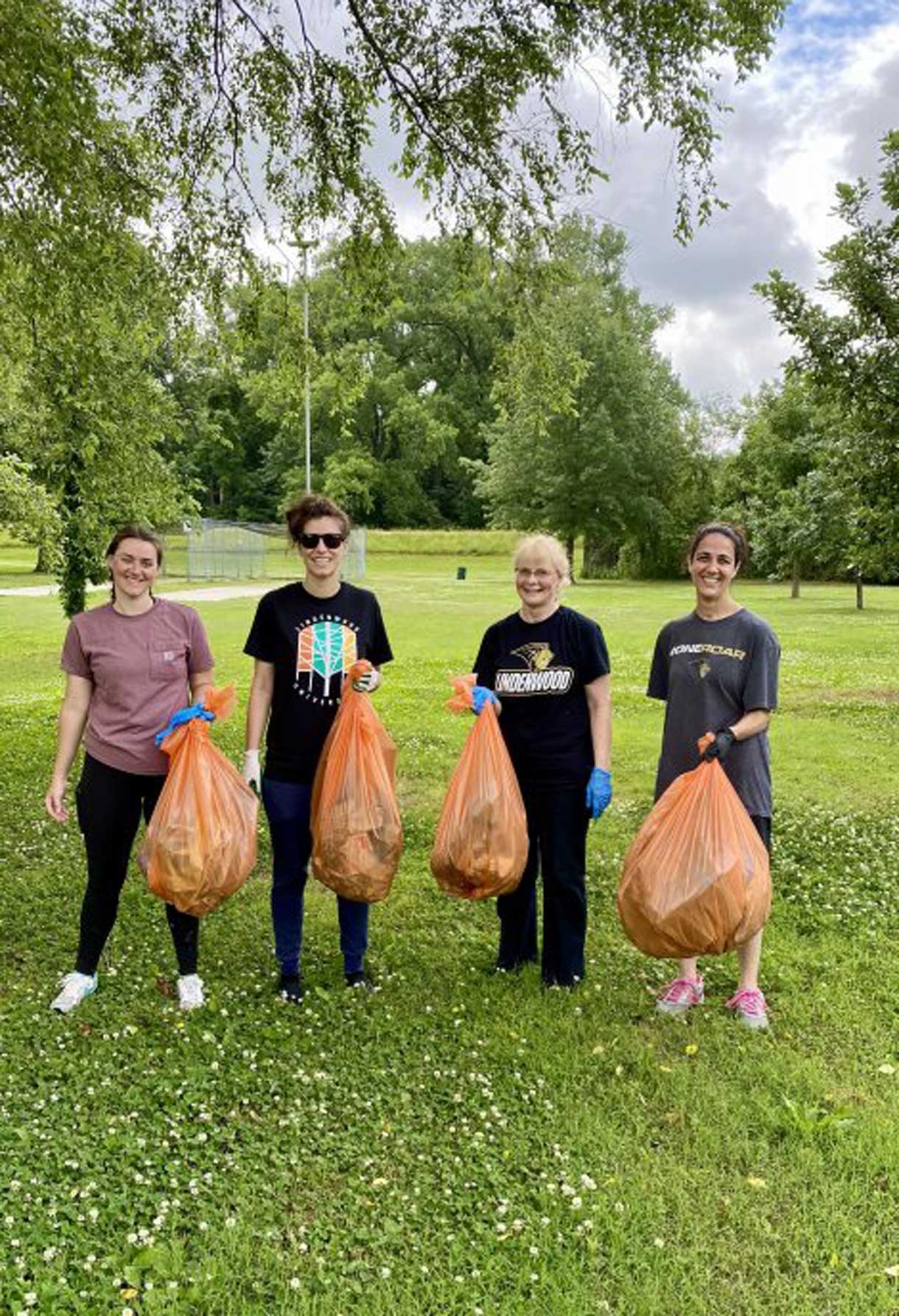 lindengiving crew cleaning up park