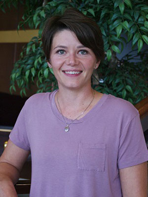 Dr. Suzanne Stoelting